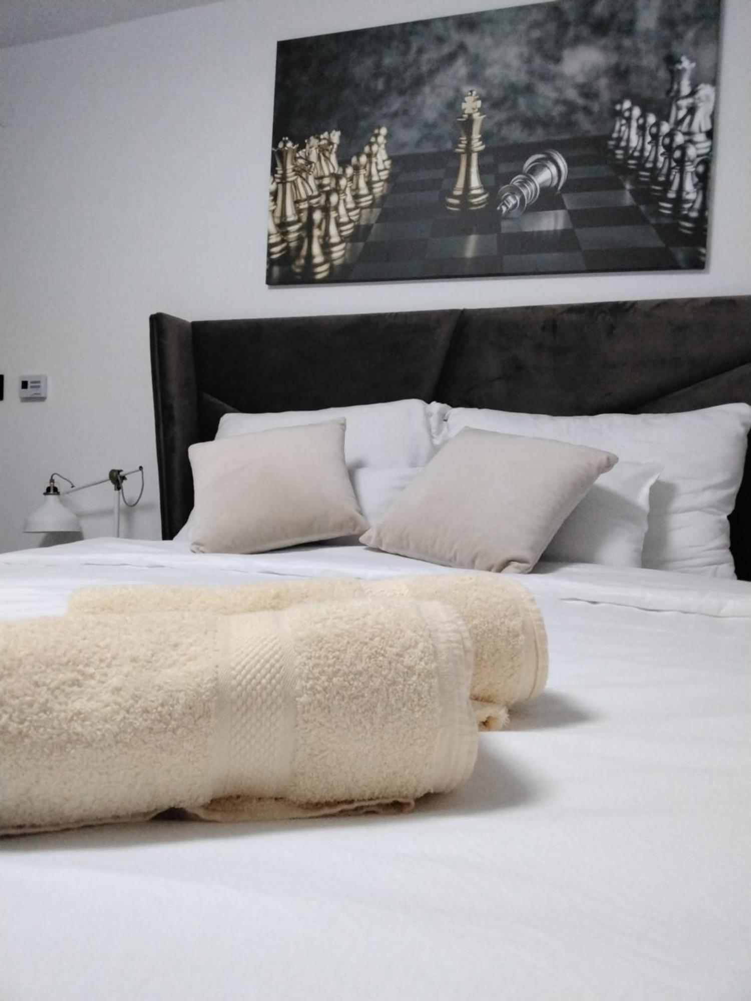 Sky Apartmani & Spa ليسكوفاك الغرفة الصورة