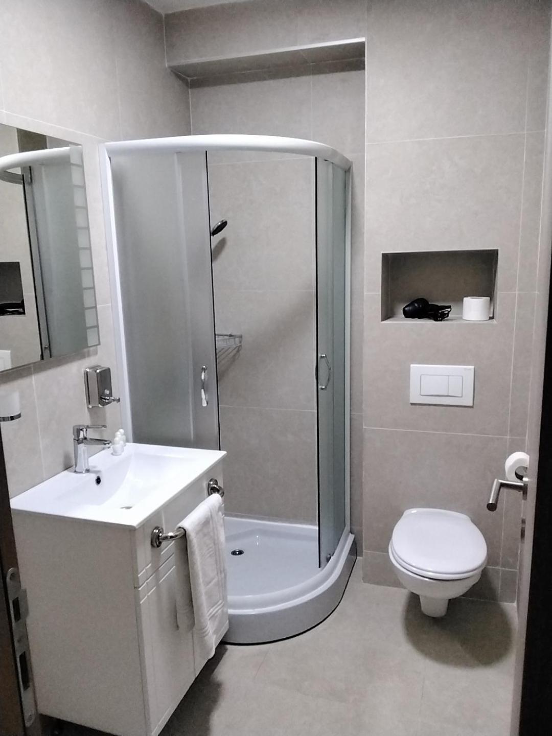 Sky Apartmani & Spa ليسكوفاك الغرفة الصورة